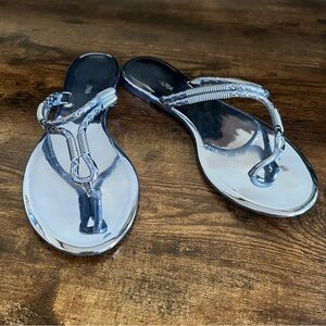 BCBGMaxazria Shiny Pale Blue Slip On Thong Toe Sandals Women's 8‎